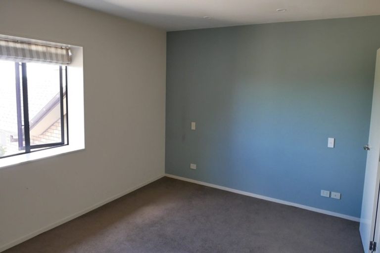 Photo of property in 43 Bleakhouse Road, Howick, Auckland, 2014