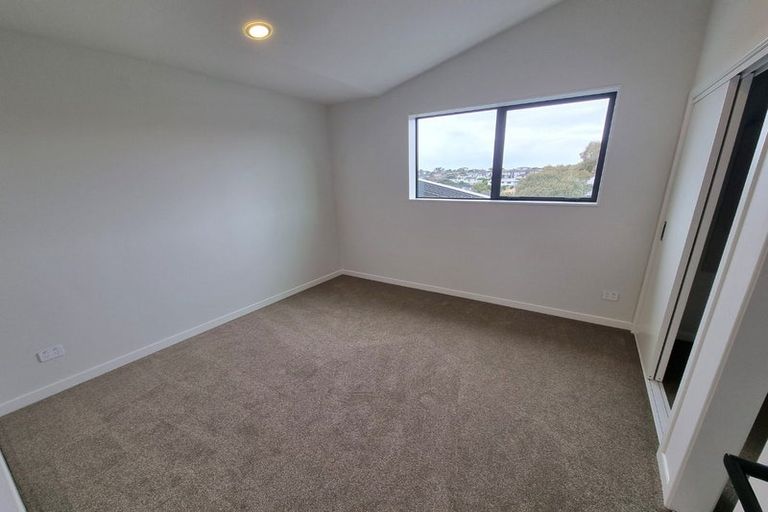 Photo of property in 8 Matau Way, Hauraki, 0622