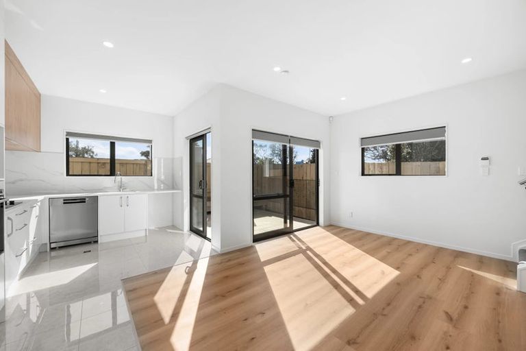 Photo of property in 1/255 Pakuranga Road, Pakuranga, Auckland, 2010