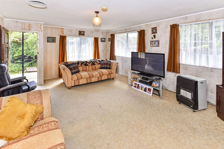 Photo of property in 51 John Walker Drive, Manurewa, Auckland, 2102