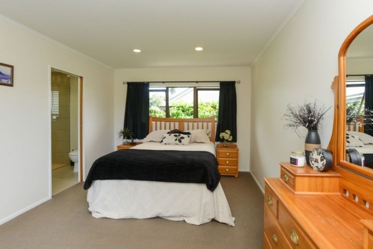 Photo of property in 22 Otatara Road, Taradale, Napier, 4112