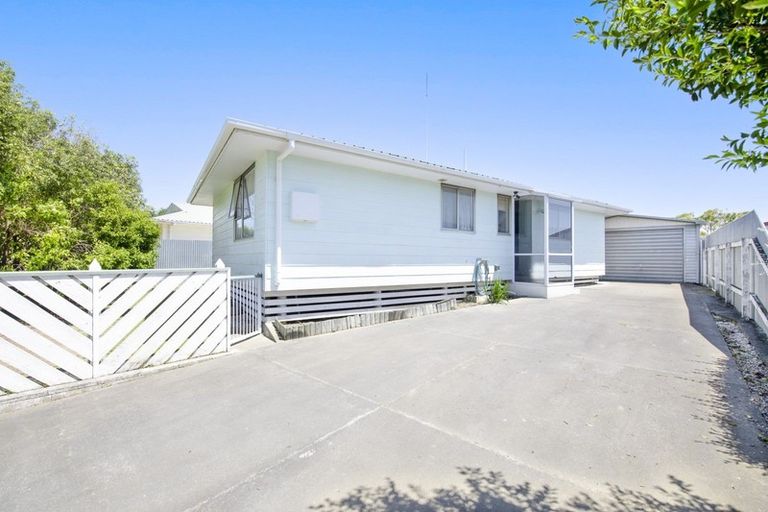 Photo of property in 2 Perry Crescent, Greenmeadows, Napier, 4112