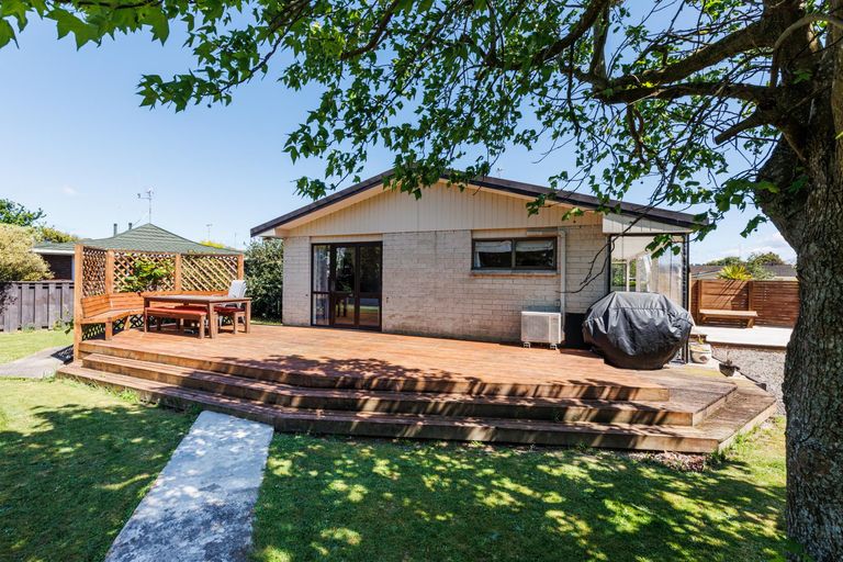 Photo of property in 7 Moyne Avenue, Milson, Palmerston North, 4414