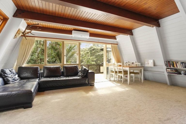 Photo of property in 14 Mahoe Road, Titirangi, Auckland, 0604