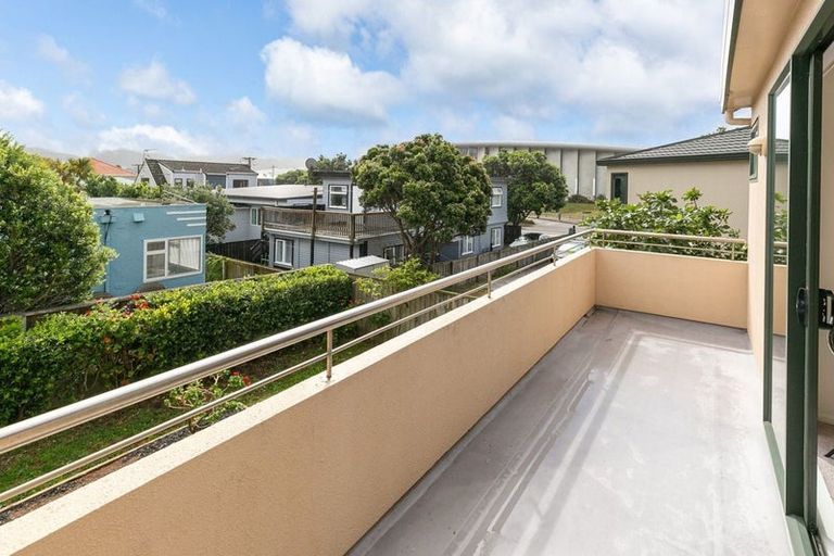 Photo of property in 5 Troy Street, Kilbirnie, Wellington, 6022