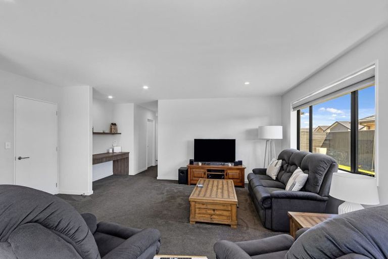 Photo of property in 25 William Deans Drive, Prebbleton, 7604