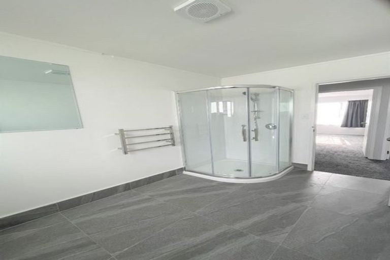 Photo of property in 2/58 Henwood Road, Mangere East, Auckland, 2024