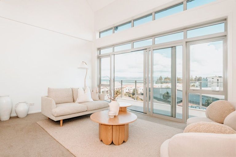 Photo of property in 1/4 Reads Quay, Gisborne, 4010
