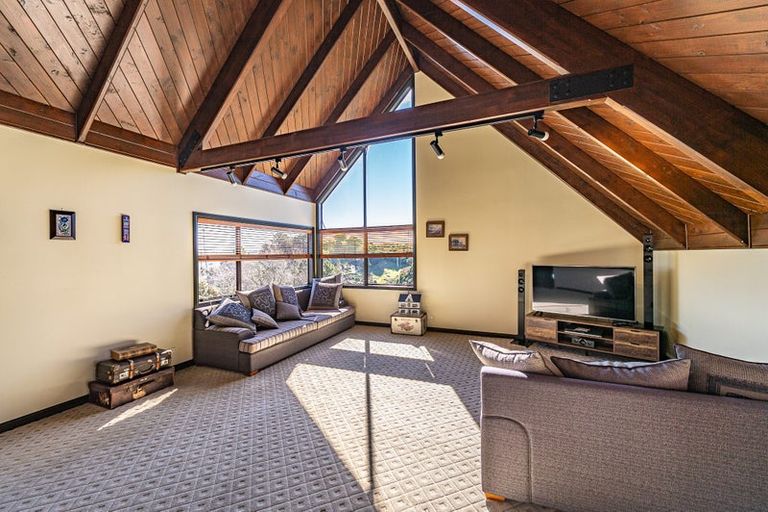 Photo of property in 22 Shakespeare Road, Bastia Hill, Whanganui, 4500