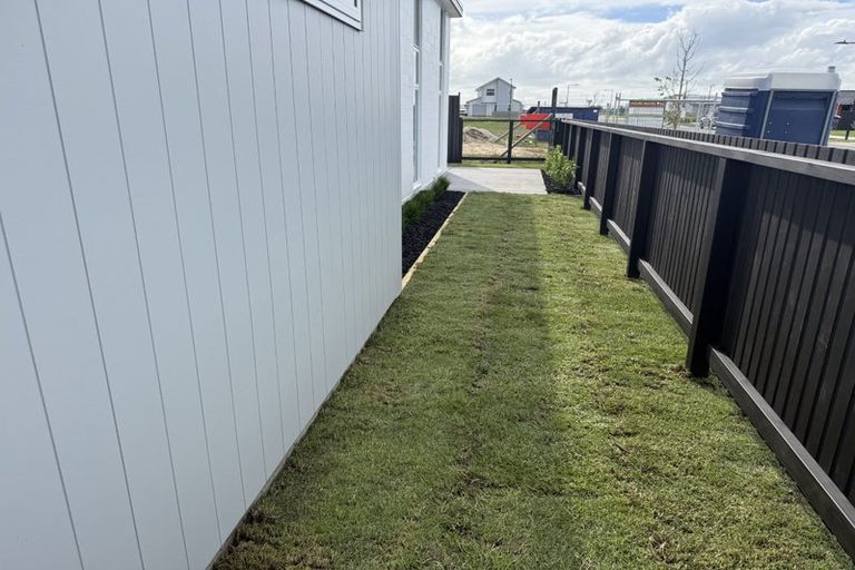 Photo of property in 51 Empire Crescent, Papamoa, 3118