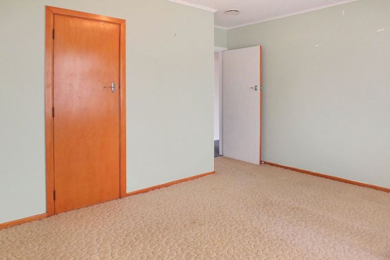 Photo of property in 18 Hulke Street, Foxton, 4814