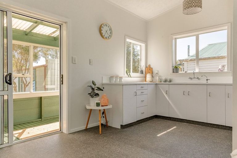 Photo of property in 78 Derby Street, Westport, 7825