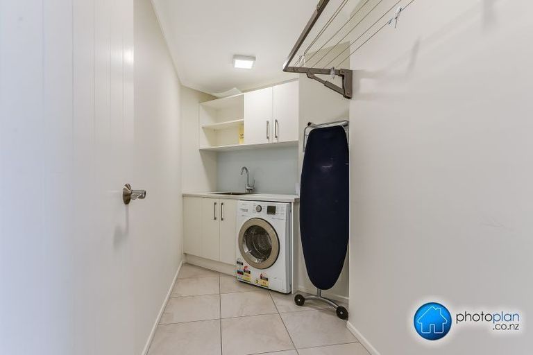 Photo of property in 40d Thackeray Street, Hamilton Lake, Hamilton, 3204