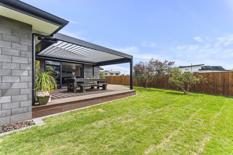 Photo of property in 52 Dillon Drive, Bell Block, New Plymouth, 4312