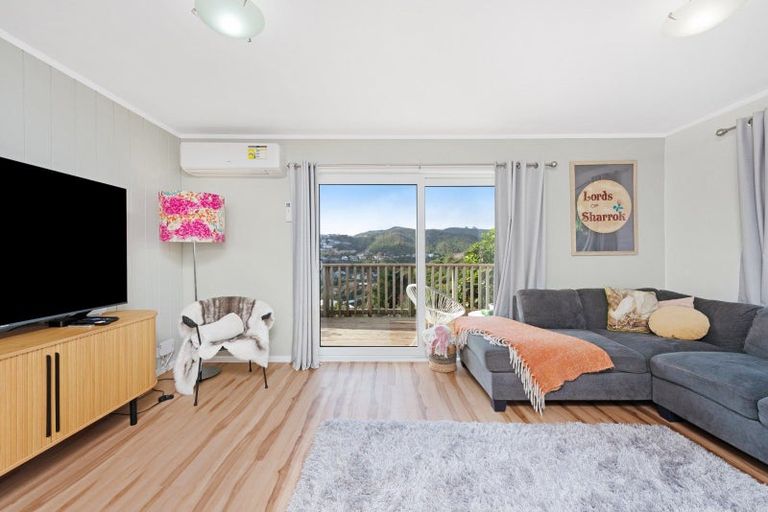 Photo of property in 107f1 Allington Road, Karori, Wellington, 6012