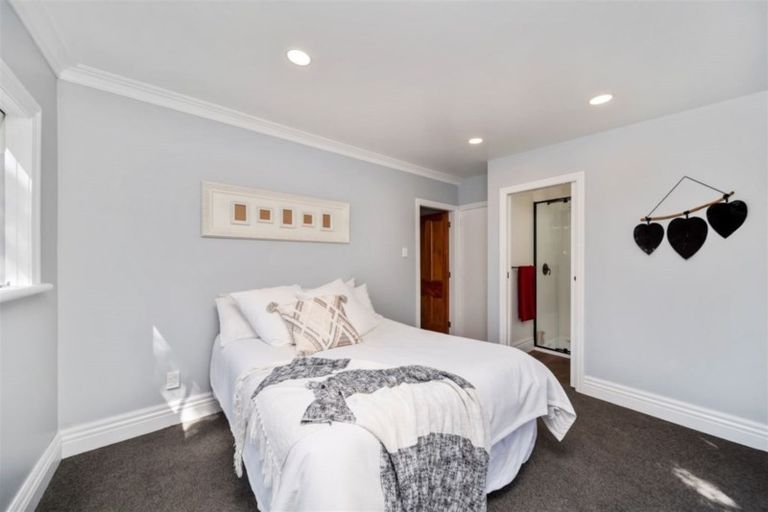 Photo of property in 17 Miranda Street, Stratford, 4332