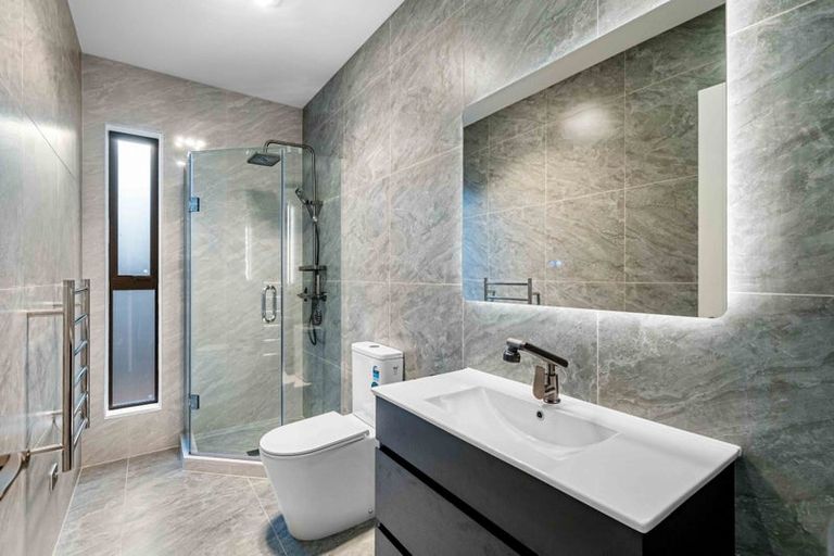 Photo of property in 29 Cara Avenue, Kumeu, 0810