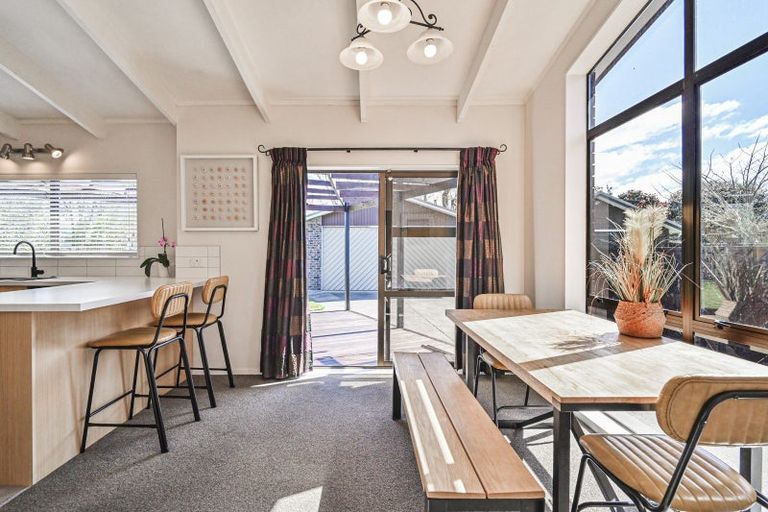 Photo of property in 8 Palmer Place, Parkvale, Hastings, 4122