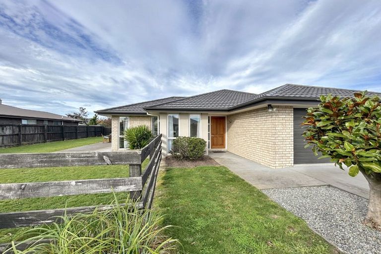 Photo of property in 8 Marble Court, Rolleston, 7614