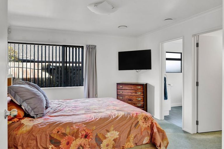 Photo of property in 190 Glover Road, Hawera, 4610