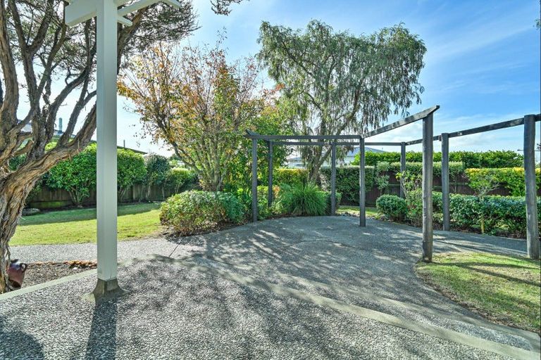 Photo of property in 27 Chambers Street, Havelock North, 4130