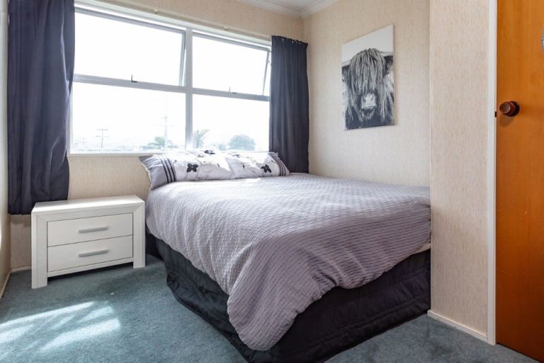 Photo of property in 320 Ocean Road, Whangamata, 3620