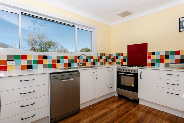 Photo of property in 15 Mathew Street, Dannevirke, 4930