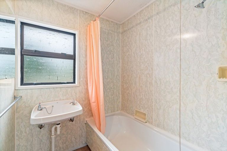 Photo of property in 156 Waenga Drive, Cromwell, 9310