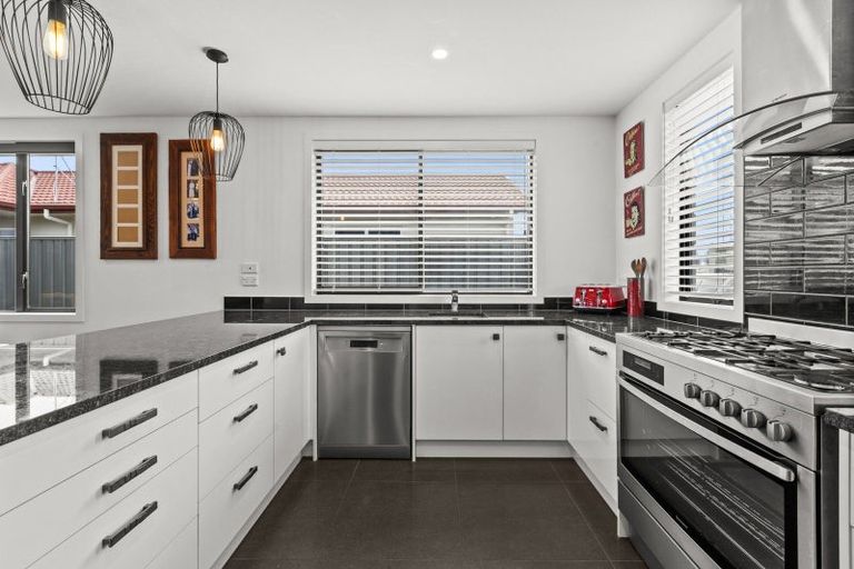 Photo of property in 11 Aparima Place, Awatoto, Napier, 4110