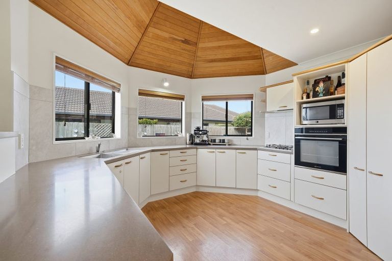 Photo of property in 16 Dawson Douglas Place, Kaiapoi, 7630