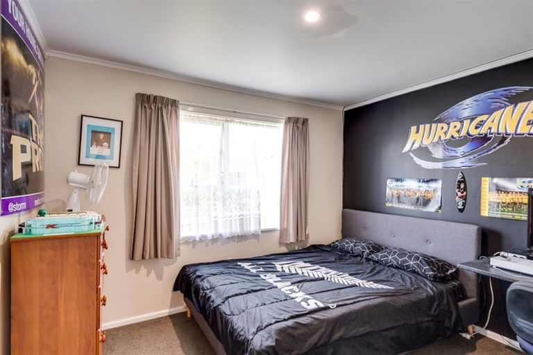Photo of property in 27 Meeanee Road, Taradale, Napier, 4112