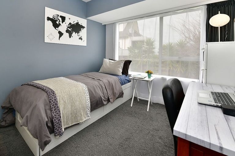 Photo of property in 33a Rosario Crescent, Red Beach, 0932