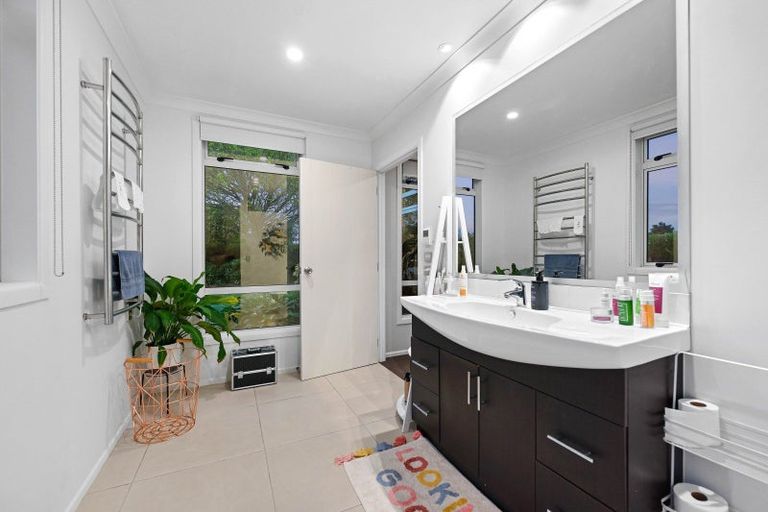 Photo of property in 21 Norfolk Drive, Cambridge, 3434