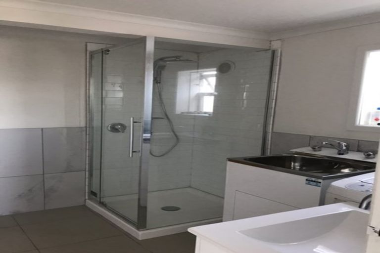 Photo of property in 139 Maupuia Road, Miramar, Wellington, 6022