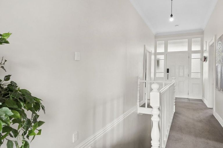 Photo of property in 136 Taieri Road, Kaikorai, Dunedin, 9010