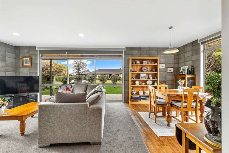 Photo of property in 4 Walnut Drive, Motueka, 7120