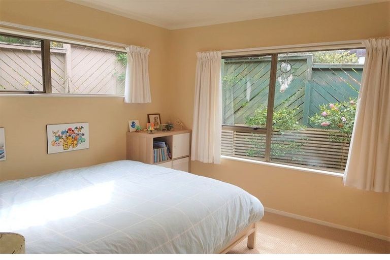 Photo of property in 1 Nebraska Way, Brooklyn, Wellington, 6021