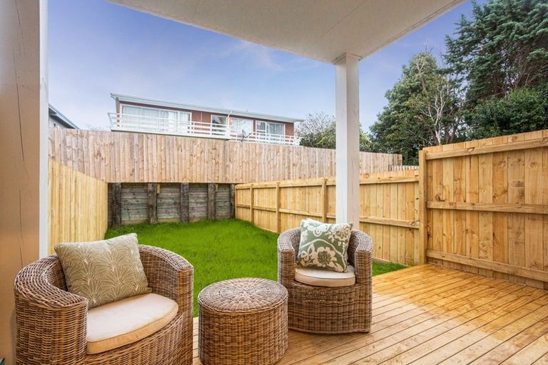 Photo of property in 13 Impatiens Lane, Massey, Auckland, 0614