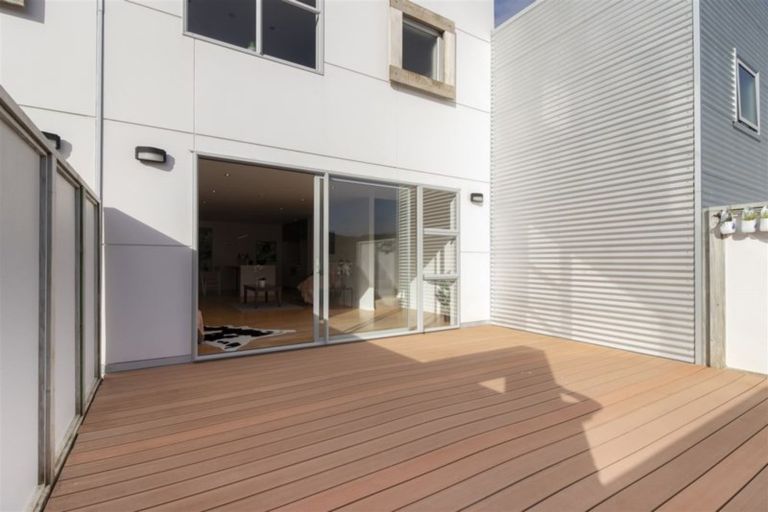 Photo of property in 49 Saddleback Grove, Karori, Wellington, 6012