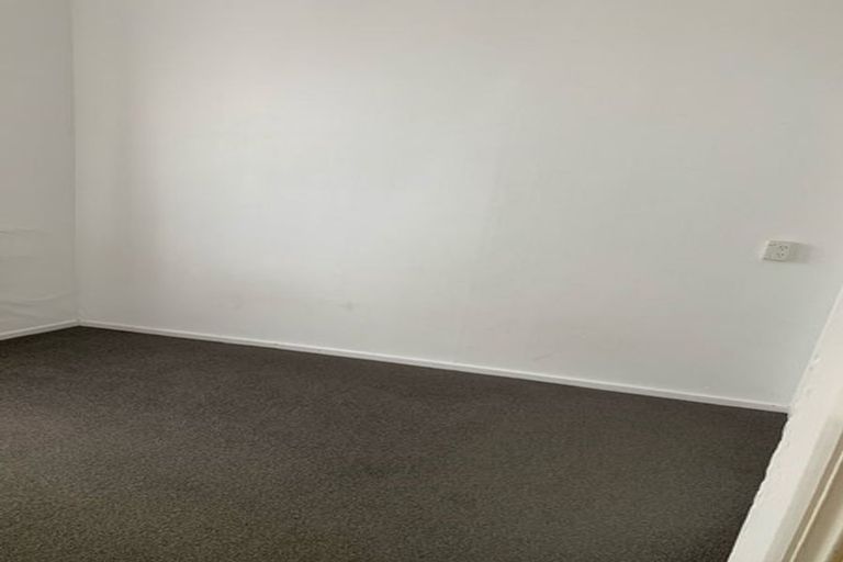 Photo of property in 33 Constable Street, Newtown, Wellington, 6021