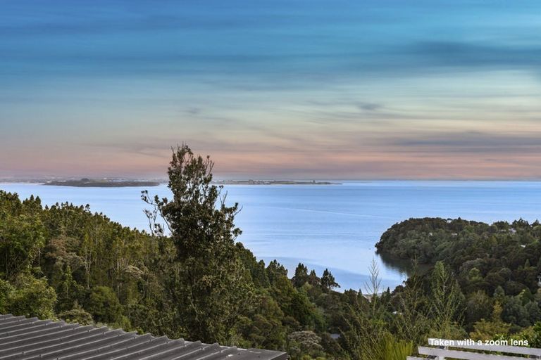 Photo of property in 6 Otitori Bay Road, Titirangi, Auckland, 0604
