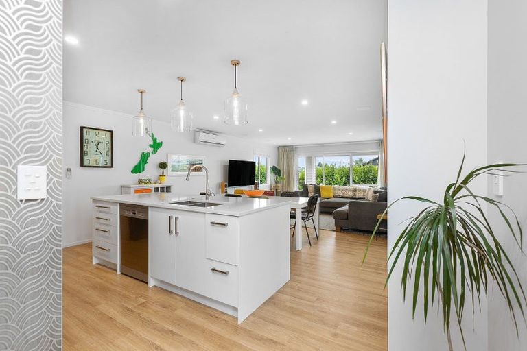 Photo of property in 2 Richards Street, Cambridge, 3434