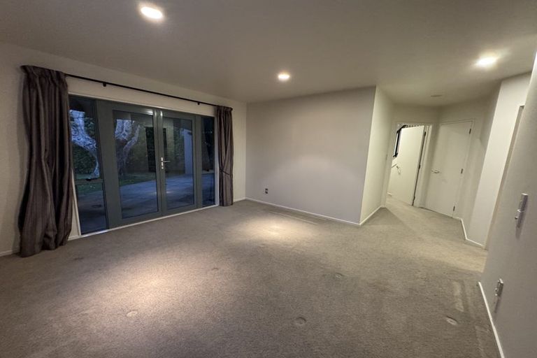 Photo of property in 1/5 Princes Street, Northcote Point, Auckland, 0627