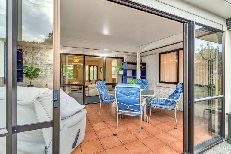 Photo of property in 3 Caroline Crescent, Highbury, Palmerston North, 4412