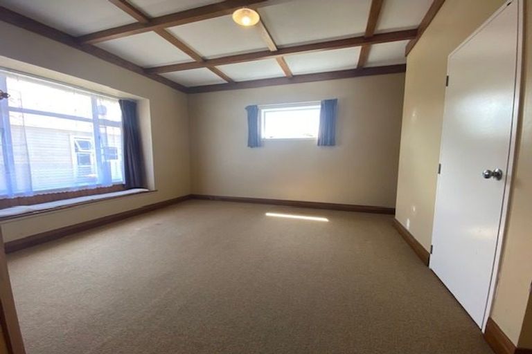 Photo of property in 90 Chelwood Street, Takaro, Palmerston North, 4412