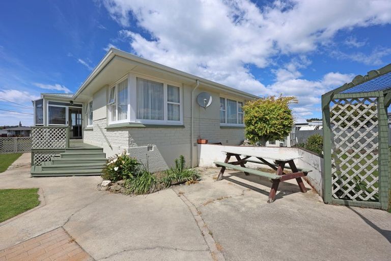 Photo of property in 42 Stuart Street, Holmes Hill, Oamaru, 9401