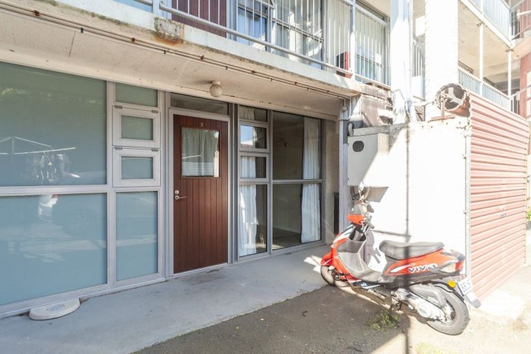 Photo of property in Mccallister Heights, 381u3 Adelaide Road, Newtown, Wellington, 6021