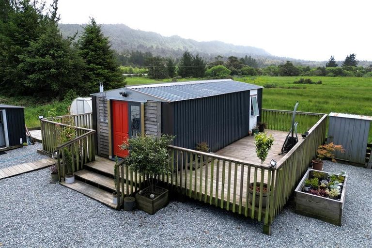 Photo of property in 11 Mcleans Pit Road, Coal Creek, Greymouth, 7802