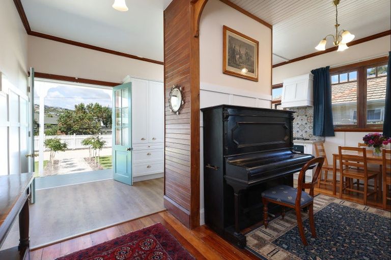 Photo of property in 102a Parkers Road, Tahunanui, Nelson, 7011