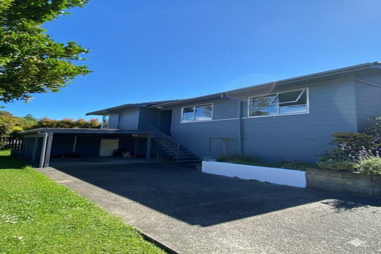 Photo of property in 2/25 Cranston Street, Torbay, Auckland, 0632